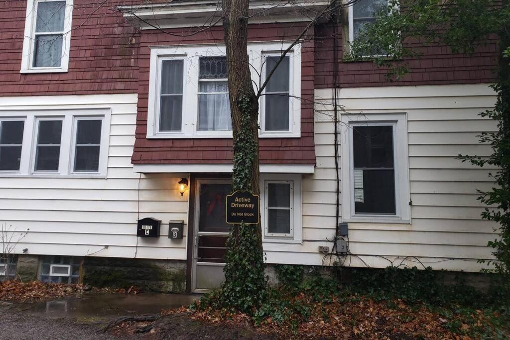 Large Bakery Apartment - Central Downtown Location Fredonia Luaran gambar